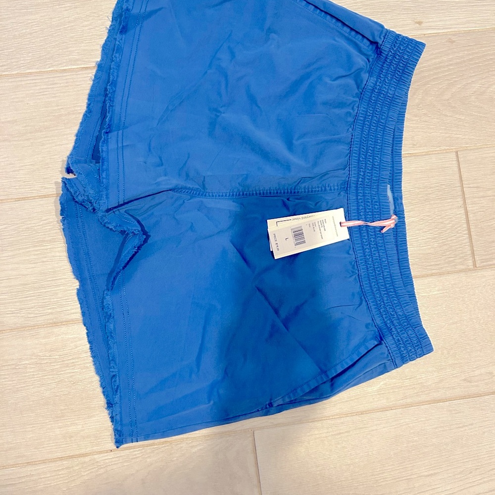 Vineyard Vines shorts